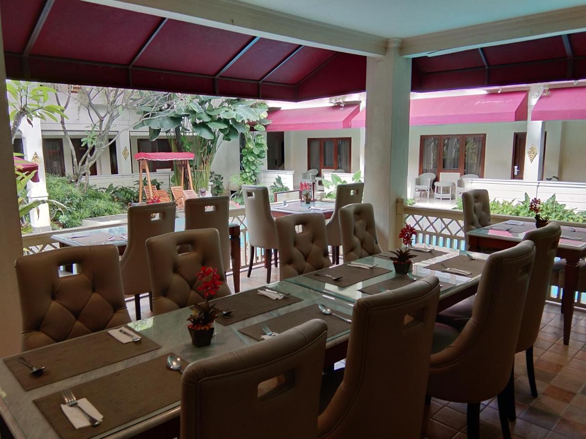 Hotel Indah Palace Yogyakarta Exterior foto