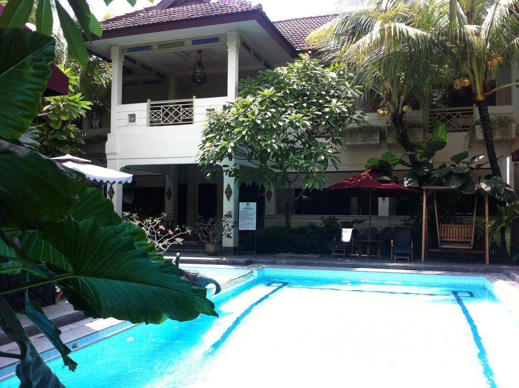 Hotel Indah Palace Yogyakarta Exterior foto