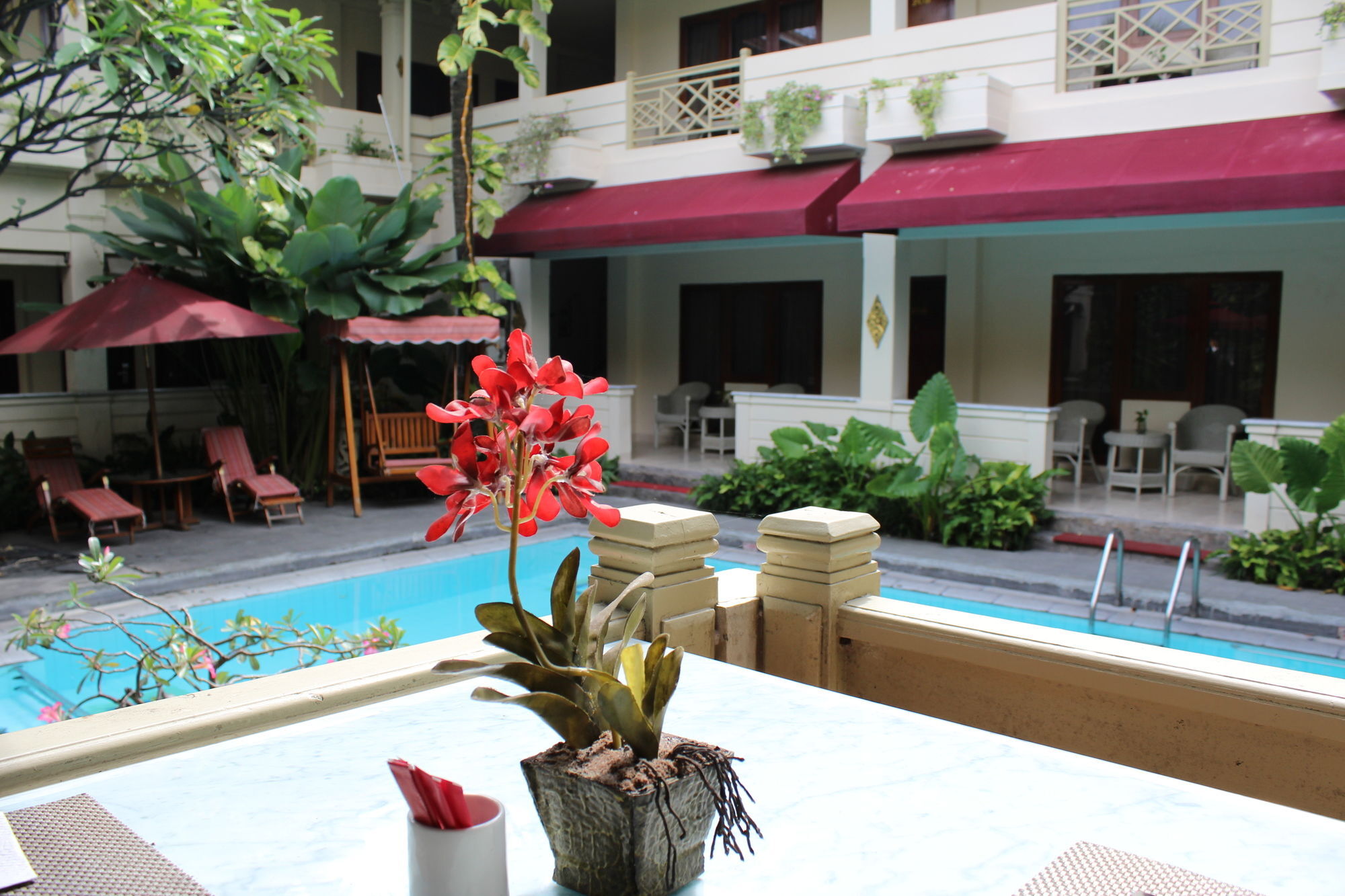Hotel Indah Palace Yogyakarta Exterior foto